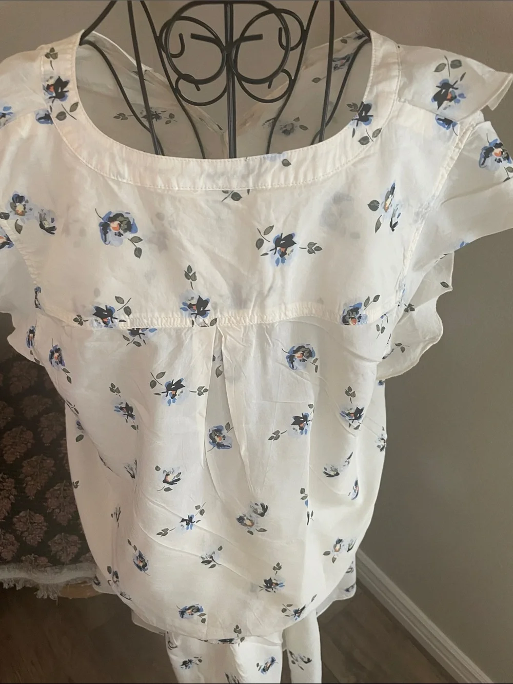 Universal Thread soft white